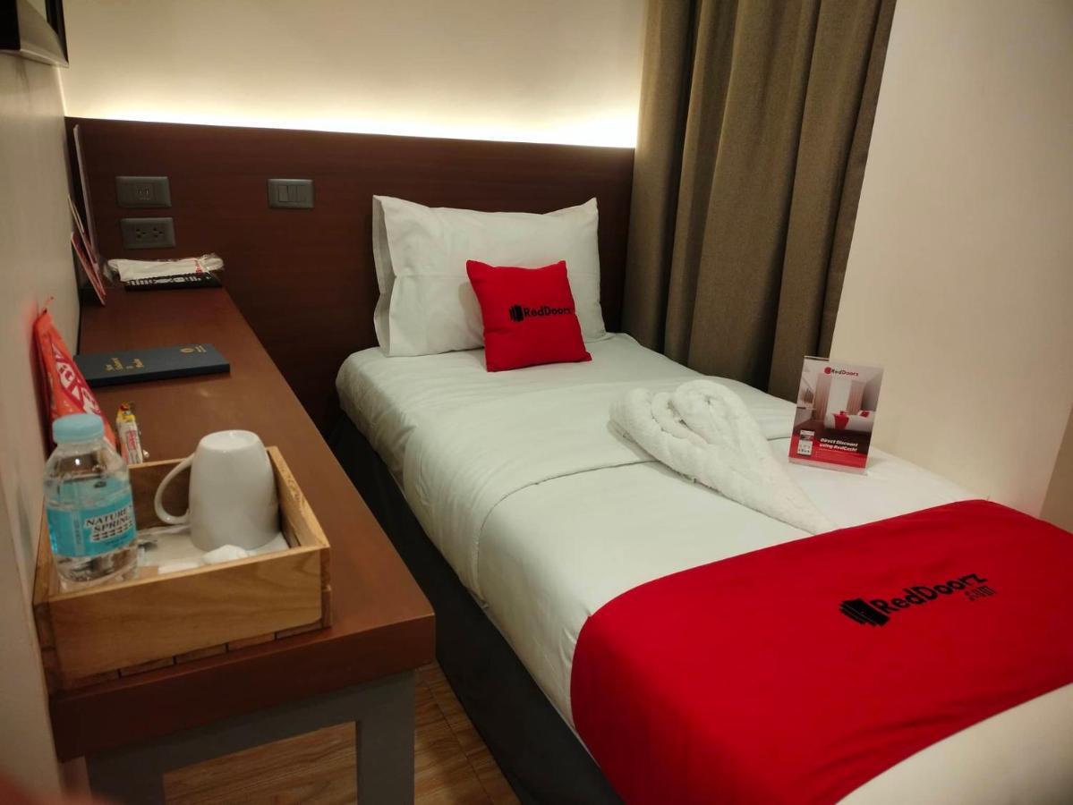 Reddoorz Plus @ Toshiko Boutique Hotel Koronadal City Ngoại thất bức ảnh